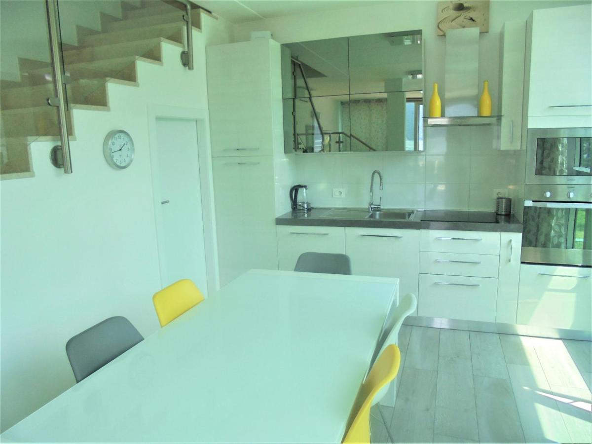 Dock House Apartment